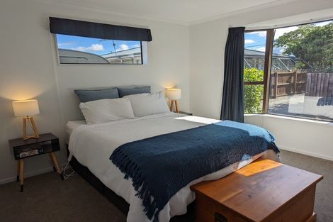 Photo of property in 1/139 Sawyers Arms Road, Northcote, Christchurch, 8052