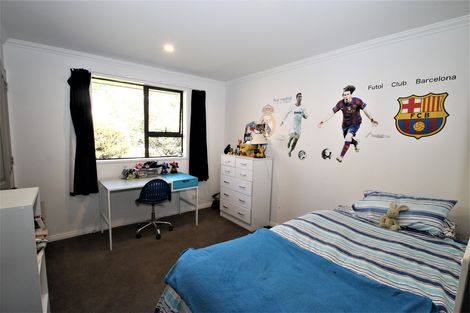 Photo of property in 16 Hogan Place, Fairfield, Dunedin, 9018