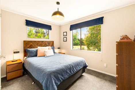Photo of property in 2/123 Millbrook Road, Sunnyvale, Auckland, 0612