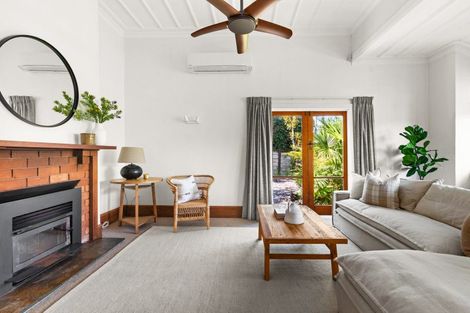 Photo of property in 79 Milton Road, Bluff Hill, Napier, 4110