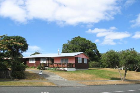 Photo of property in 4 Larchmont Grove, Totara Park, Upper Hutt, 5018