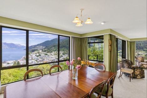 Photo of property in 47 Kent Street, Queenstown, 9300