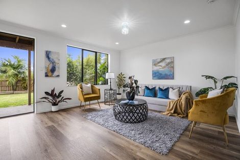 Photo of property in 32 Secoia Crescent, Mangere, Auckland, 2022