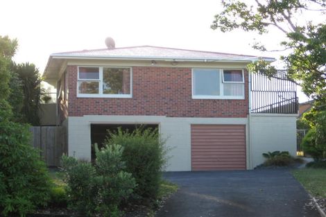 Photo of property in 96 Hepburn Road, Glendene, Auckland, 0602