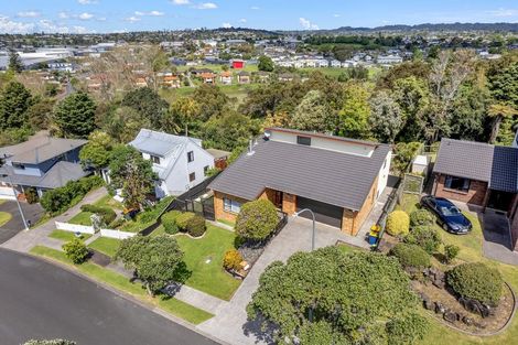 Photo of property in 64 Rhinevale Close, Henderson, Auckland, 0612