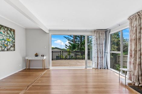 Photo of property in 185 Waimumu Road, Massey, Auckland, 0614