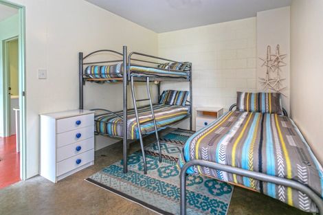 Photo of property in 12 Fishermans Bend, Whiritoa, Whangamata, 3691