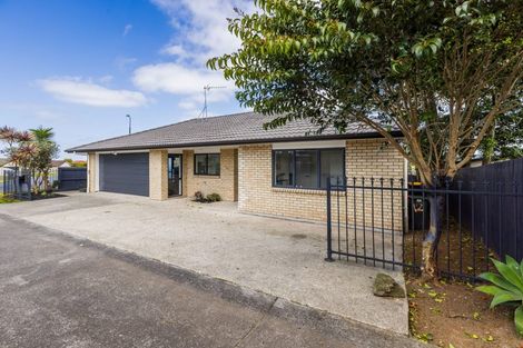 Photo of property in 12 Mark Edgar Place, Clendon Park, Auckland, 2103