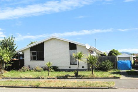 Photo of property in 26 Ruru Road, Bromley, Christchurch, 8062
