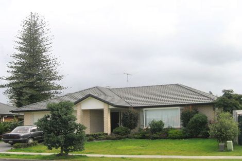 Photo of property in 43 Wayne Francis Drive, East Tamaki, Auckland, 2016