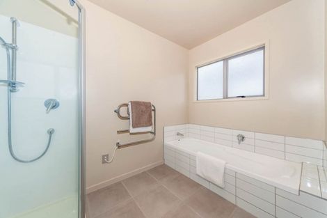 Photo of property in 13 Birchlands Road, Flat Bush, Auckland, 2019