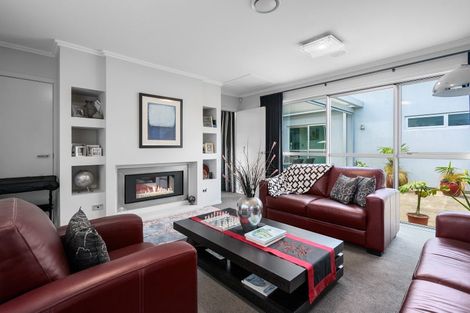 Photo of property in 19 Honiss Place, Cambridge, 3434