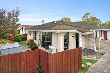 Photo of property in 1/37 Karnak Crescent, Russley, Christchurch, 8042
