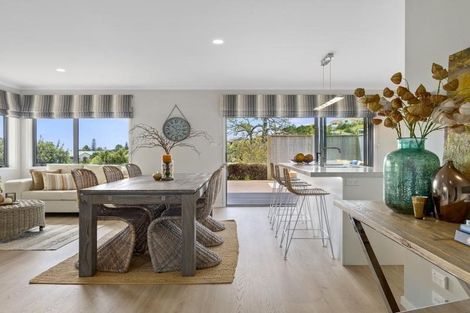 Photo of property in 156 Oteki Park Drive, Welcome Bay, Tauranga, 3112