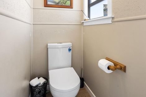 Photo of property in 11 Tasman Street, Opunake, 4616
