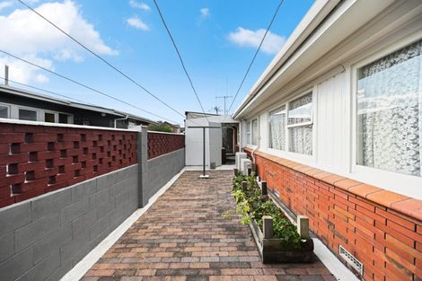Photo of property in 2 Guy Place, Melville, Hamilton, 3206