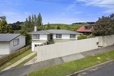 Photo of property in 82 Koremata Street, Green Island, Dunedin, 9018