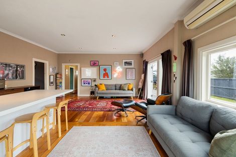 Photo of property in 84 Te Aroha Street, Hamilton East, Hamilton, 3216