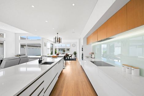 Photo of property in 33 Roy Hilton Drive, Flagstaff, Hamilton, 3210