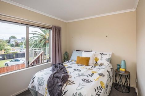 Photo of property in 52 Martin Road, Paraparaumu Beach, Paraparaumu, 5032