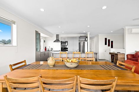 Photo of property in 15 Kawau View Road, Snells Beach, 0920