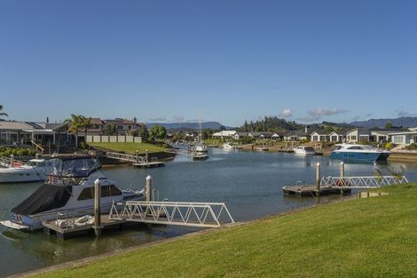 Photo of property in 14 Mermaid Place, Whitianga, 3510