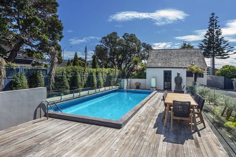 Photo of property in 188 Waterloo Road, Hutt Central, Lower Hutt, 5010