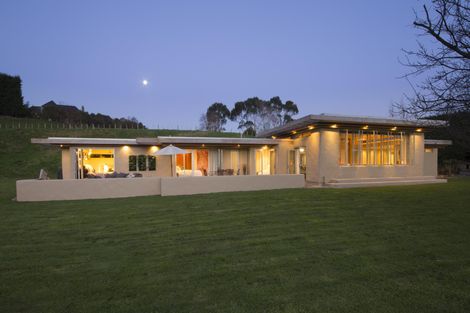 Photo of property in 115 Turitea Road, Fitzherbert, Palmerston North, 4472