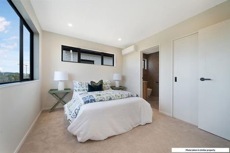 Photo of property in 31 Whiteywood Street, Westgate, 0814