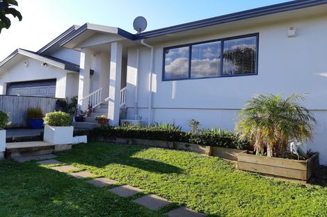 Photo of property in 27 Donald Street, Stanmore Bay, Whangaparaoa, 0932