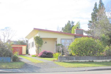 Photo of property in 16 Bligh Street, Te Anau, 9600