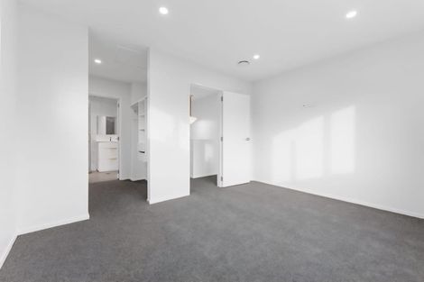 Photo of property in 2/97 Great South Road, Manurewa, Auckland, 2102