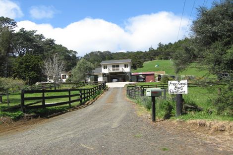 Photo of property in 108 Bethells Road, Waitakere, Henderson, 0781