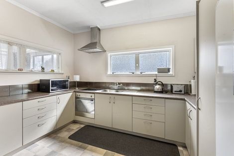 Photo of property in 29 Raukawa Street, Himatangi Beach, Foxton, 4891