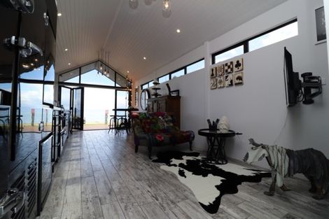 Photo of property in 709 Thames Coast Sh25 Road, Tapu, Thames, 3575