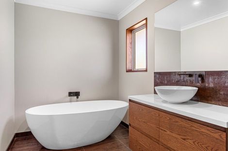 Photo of property in 8 Pukeko Way, Amberley, 7410