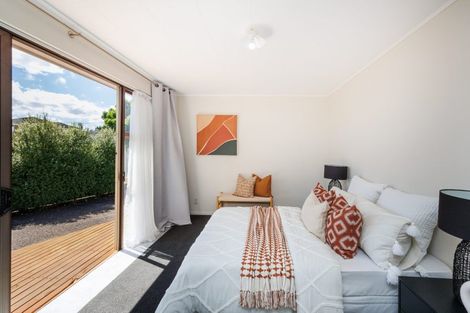 Photo of property in 3 Escort Grove, Awapuni, Palmerston North, 4412