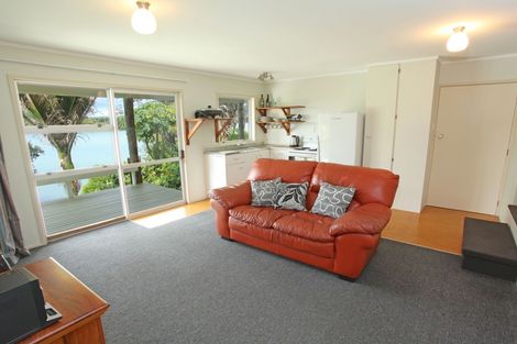 Photo of property in 24 Opotoru Road, Raglan, 3225