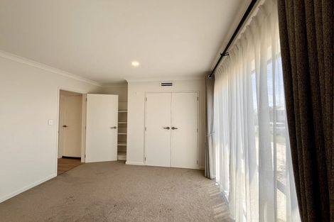 Photo of property in 37 Elevation Street, Flat Bush, Auckland, 2019