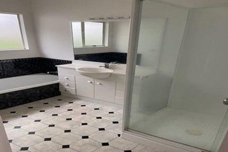 Photo of property in 60a Redwing Street, Browns Bay, Auckland, 0630