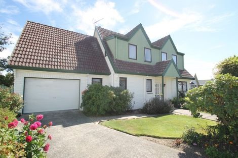 Photo of property in 10 Kent Place, Mosgiel, 9024