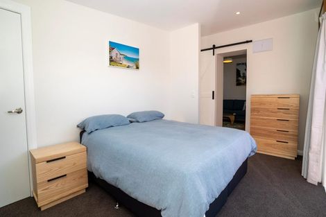 Photo of property in 197 Sutherland Road, Lyall Bay, Wellington, 6022