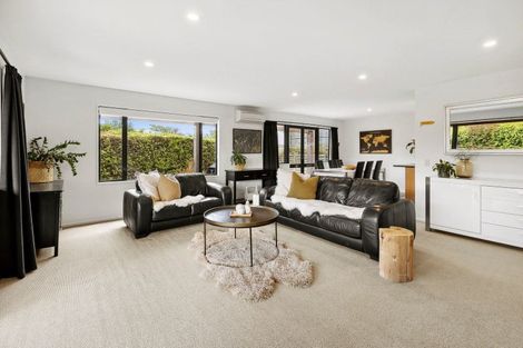 Photo of property in 5 Trevathan Lane, Wanaka, 9305