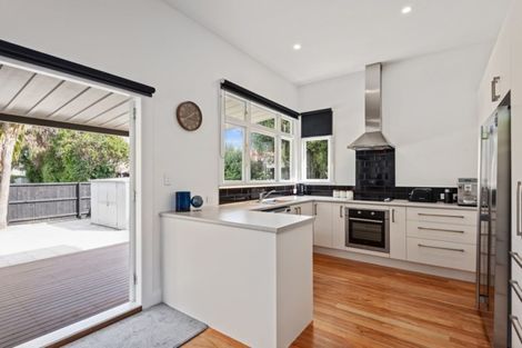 Photo of property in 22 Winton Street, St Albans, Christchurch, 8014