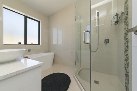 Photo of property in 14 Turpin Road, Riverhead, 0820