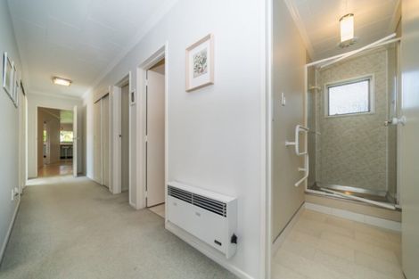 Photo of property in 5 Carbine Court, Awapuni, Palmerston North, 4412