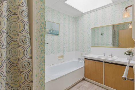 Photo of property in 12d Davies Lane, New Plymouth, 4310