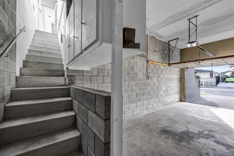 Photo of property in 1/246 Courtenay Street, Strandon, New Plymouth, 4312