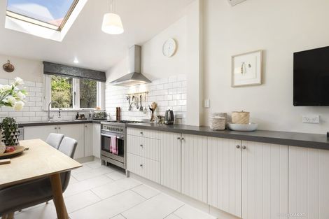 Photo of property in 5b Saint Mary Street, Thorndon, Wellington, 6011