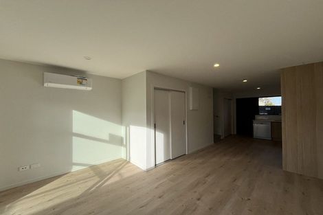 Photo of property in 7/157 Beach Haven Road, Beach Haven, Auckland, 0626